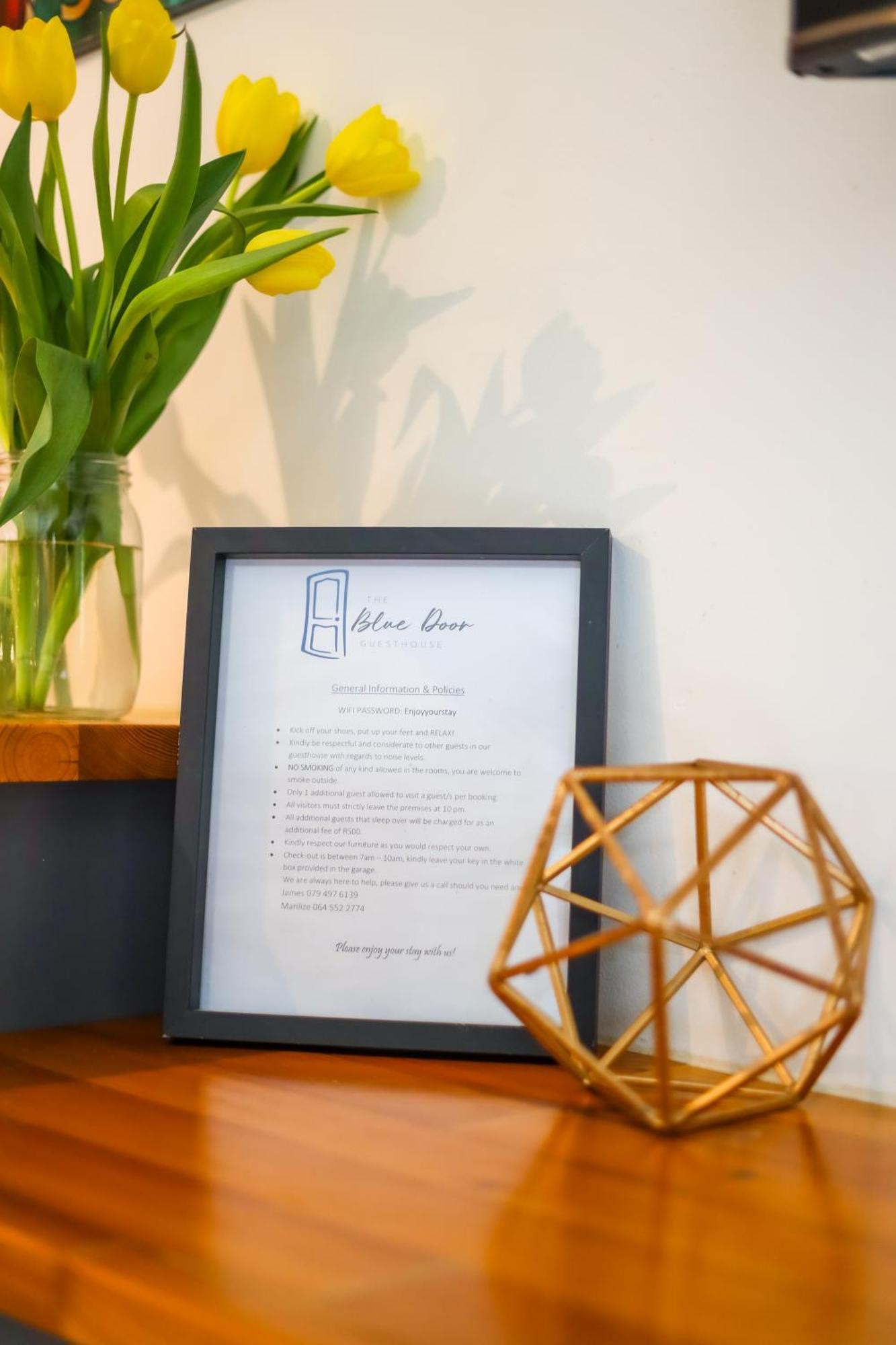 איסט לונדון The Blue Door B&B מראה חיצוני תמונה
